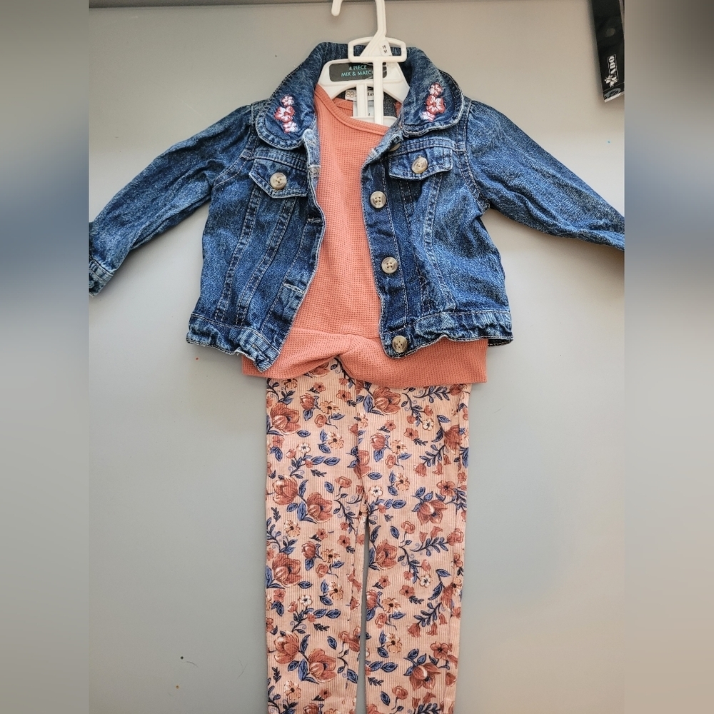 Daisy Fuentes 3 piece outfit 12m